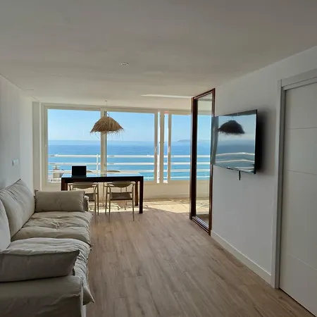 With An Sea View On The 14th Floor Alicante